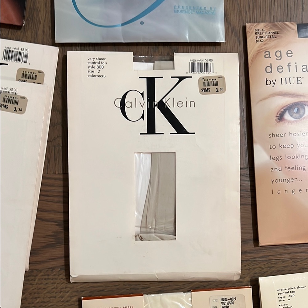 Extensive panty hose Collection in Black, White, and Beige and other colors - Picture 8 of 10